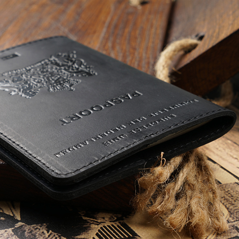Copertina per passaporto oland - Index Card Holder recensione e prezzo